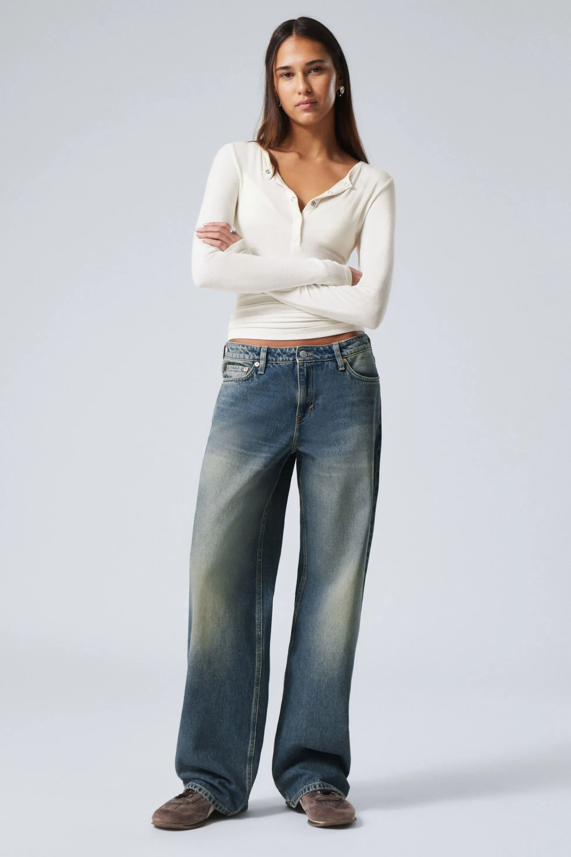 Weekday AMPLE LOW WAIST LOOSE WIDE LEG JEANS>DAMES Jeans