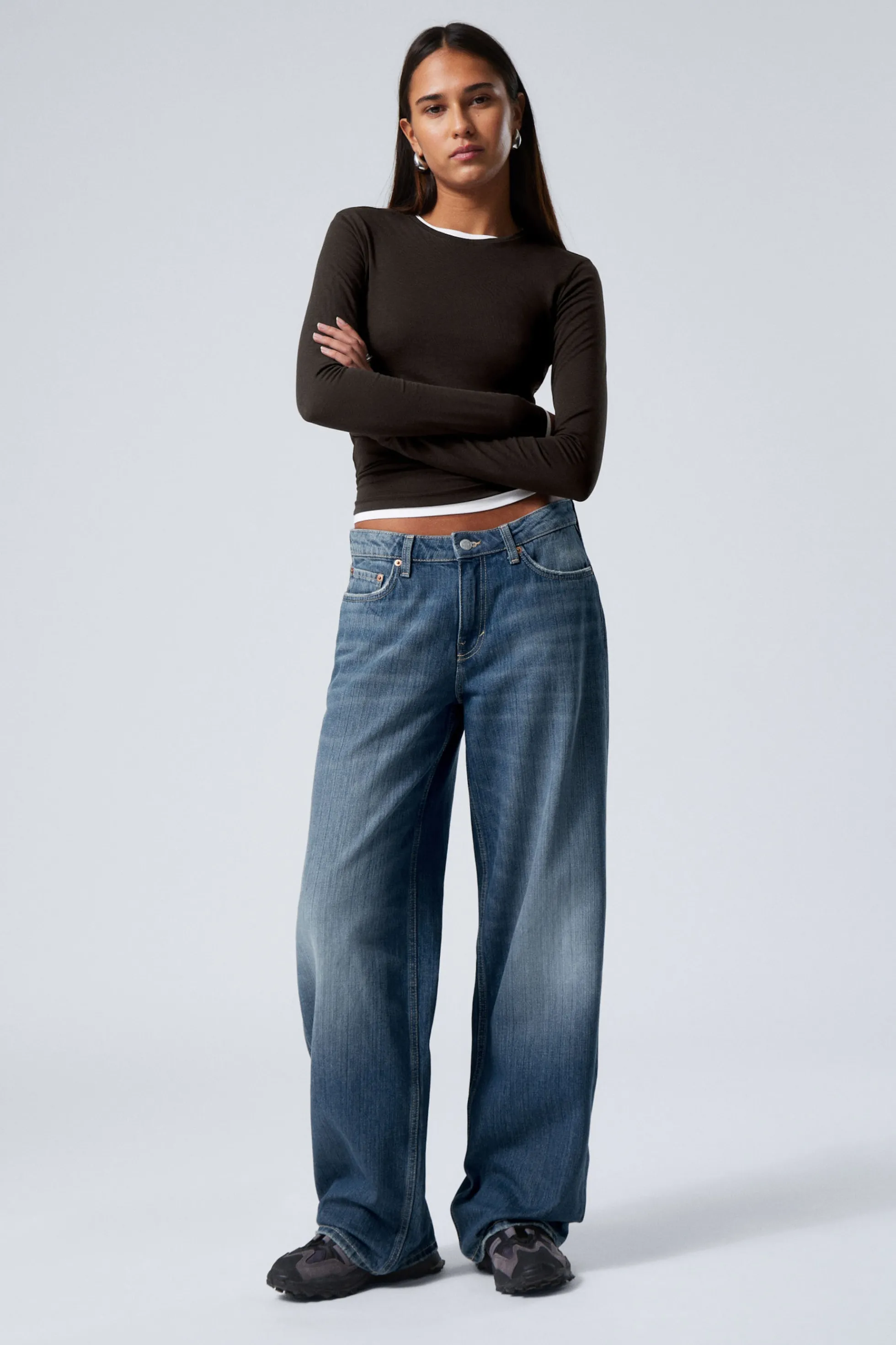 Weekday AMPLE LOW WAIST LOOSE WIDE LEG JEANS>DAMES Jeans