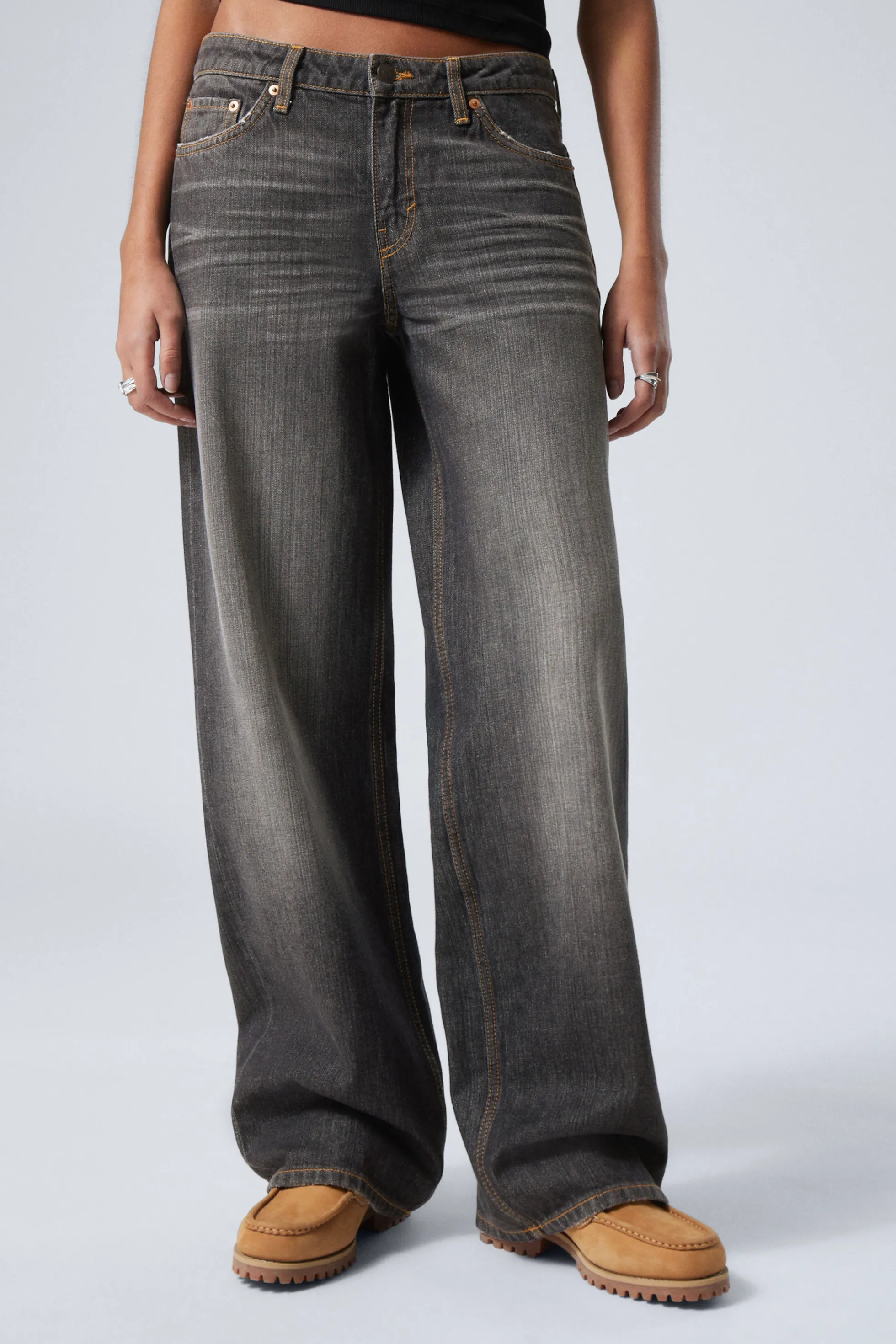 Weekday AMPLE LOW WAIST LOOSE WIDE LEG JEANS>DAMES Jeans