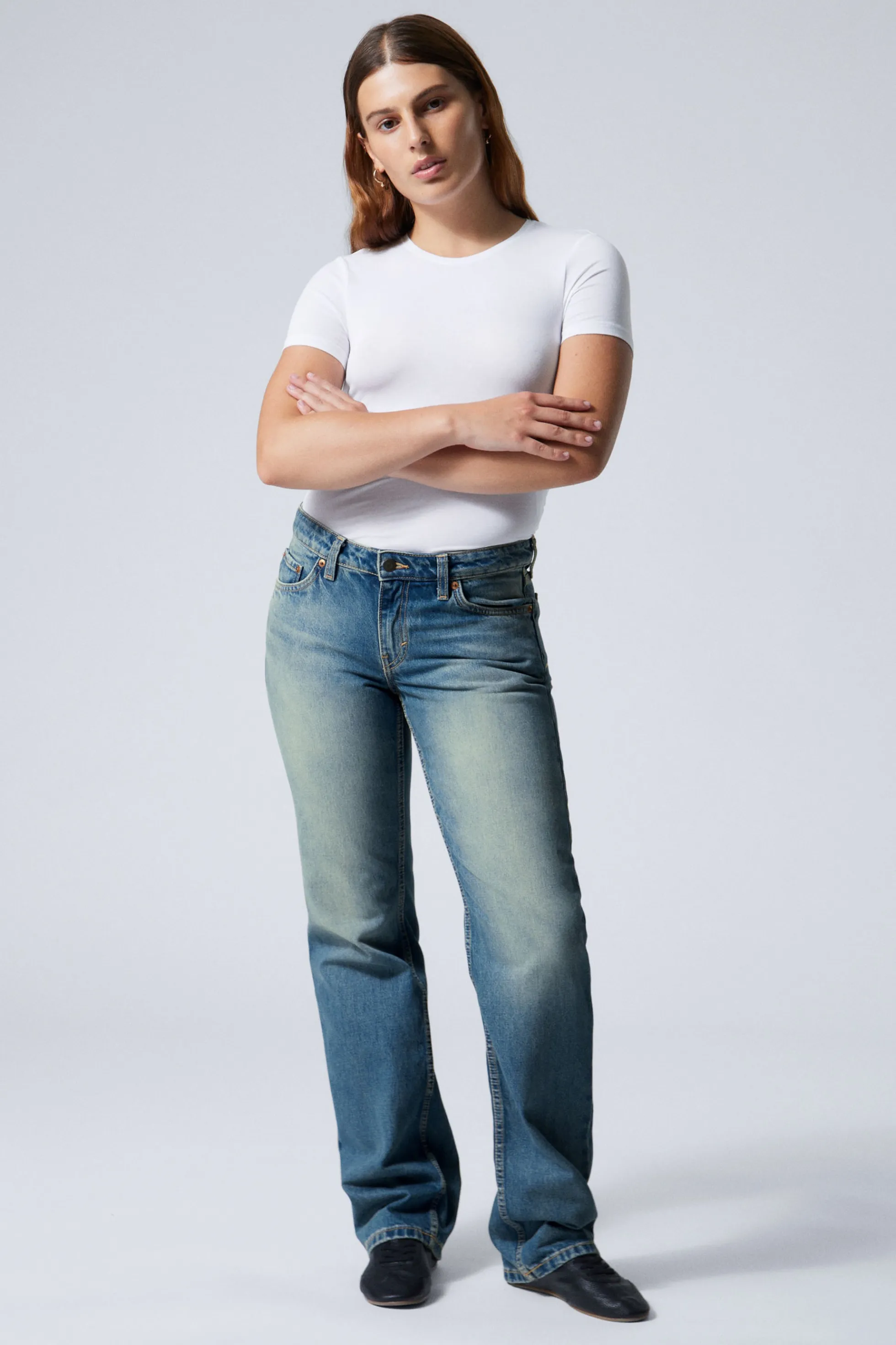 Weekday ARROW LOW WAIST REGULAR STRAIGHT LEG JEANS>DAMES Jeans