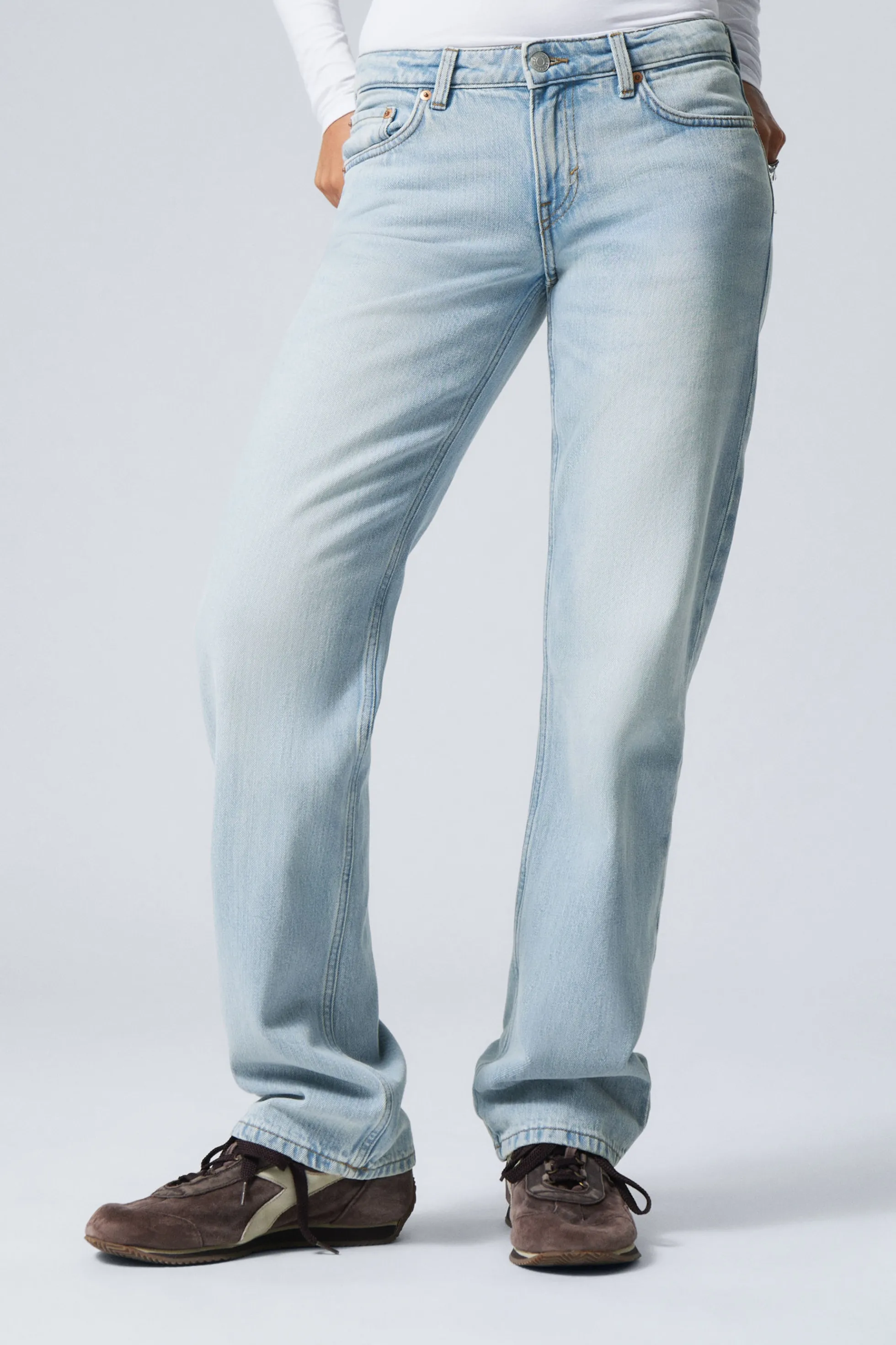 Weekday ARROW LOW WAIST REGULAR STRAIGHT LEG JEANS>DAMES Jeans