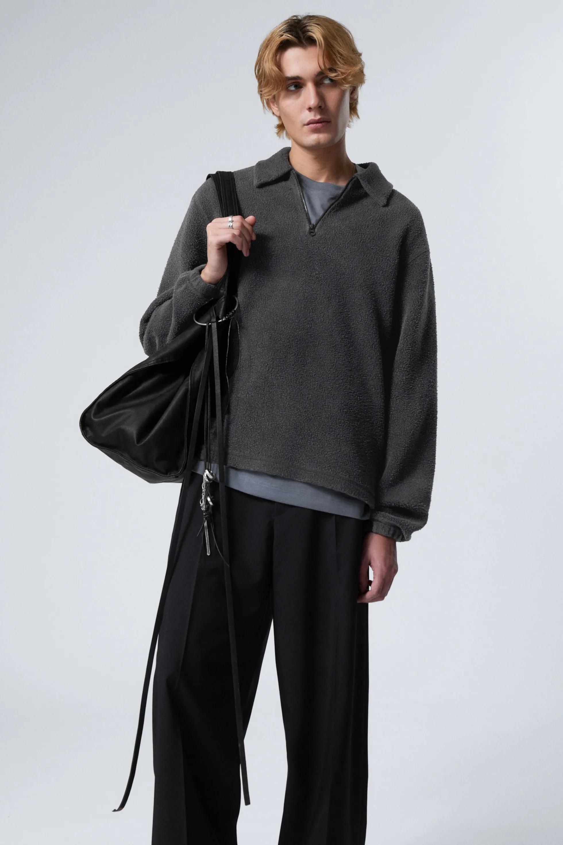 Weekday BOXY FLEECE SWEATSHIRT MET HALVE RITS>Heren Sweatshirts