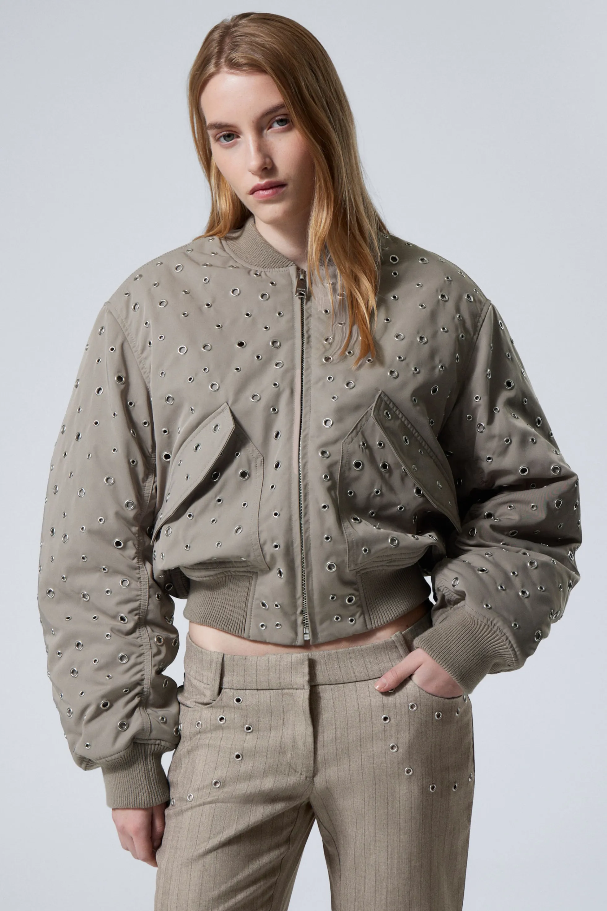 Weekday CROPPED EYELET BOMBER JACKET>DAMES Jacks & Jassen