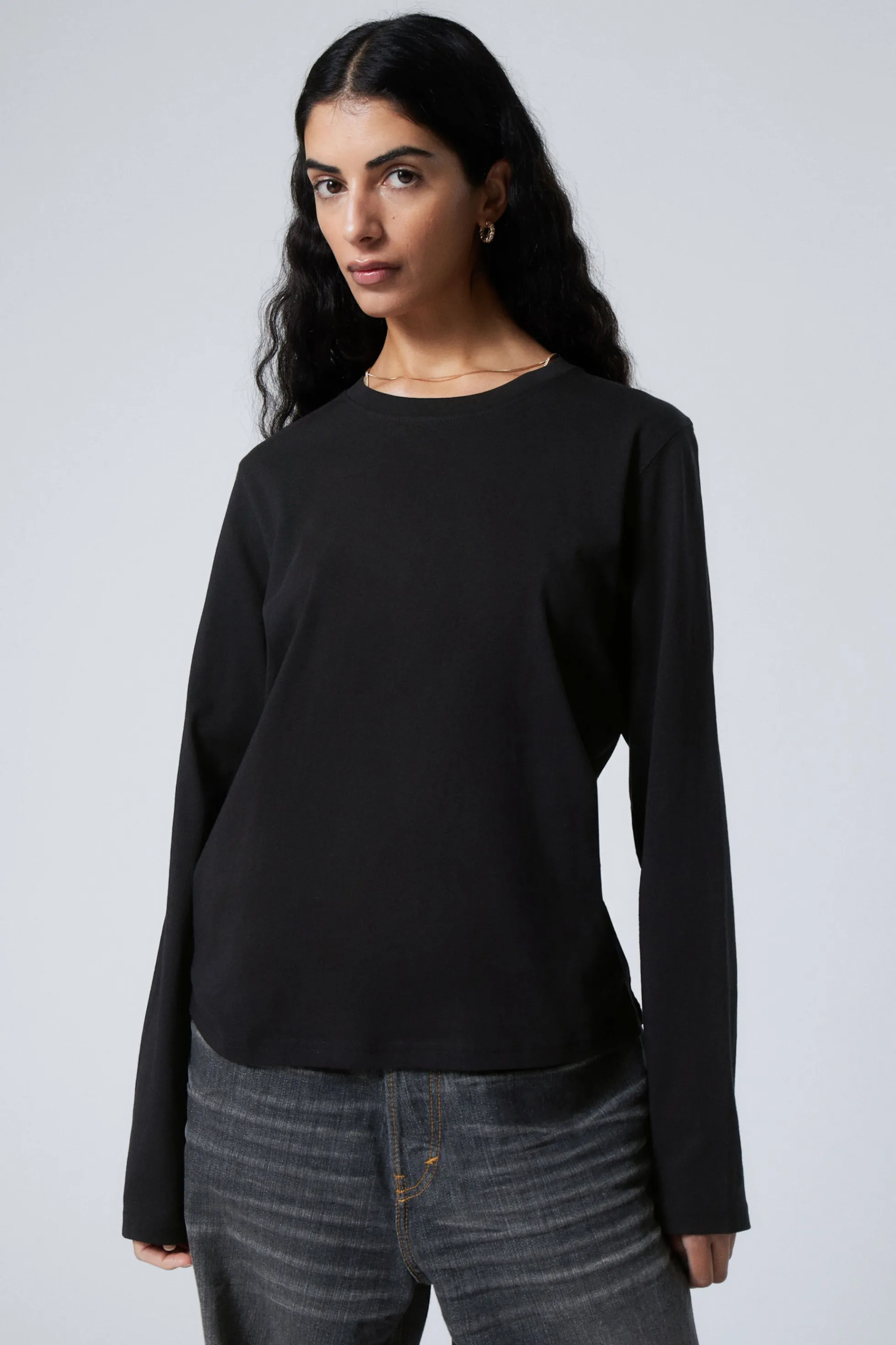 Weekday ESSENCE STANDAARD TOP MET LANGE MOUWEN>DAMES Basics