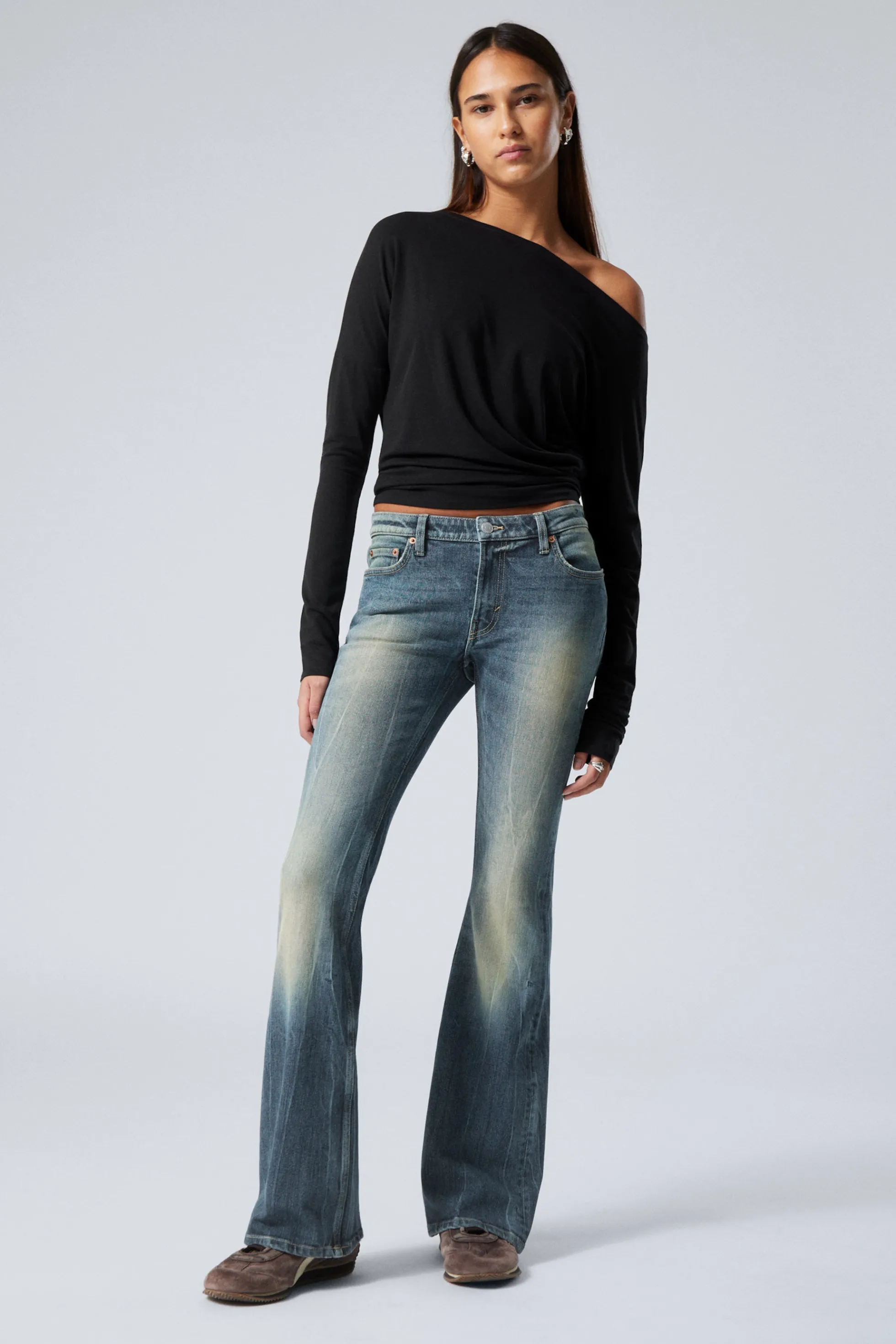 Weekday FLAME LOW WAIST SLIM FLARED LEG JEANS>DAMES Jeans