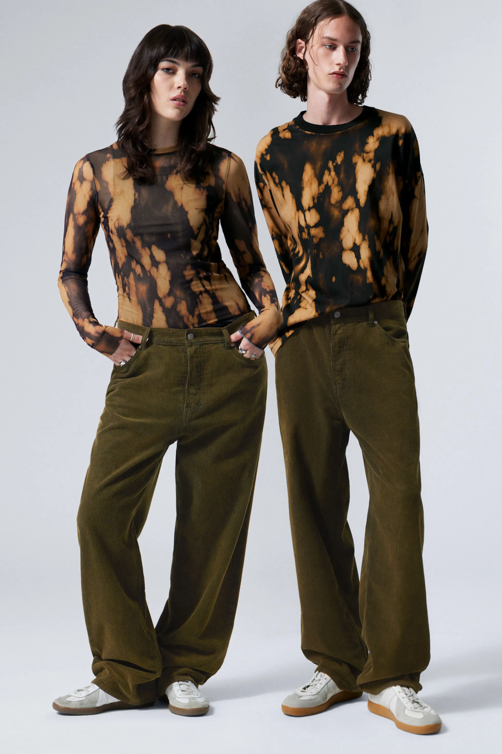 Weekday GALAXY LOSSE CORDUROY BROEK MET RECHTE PIJPEN>Heren Broeken