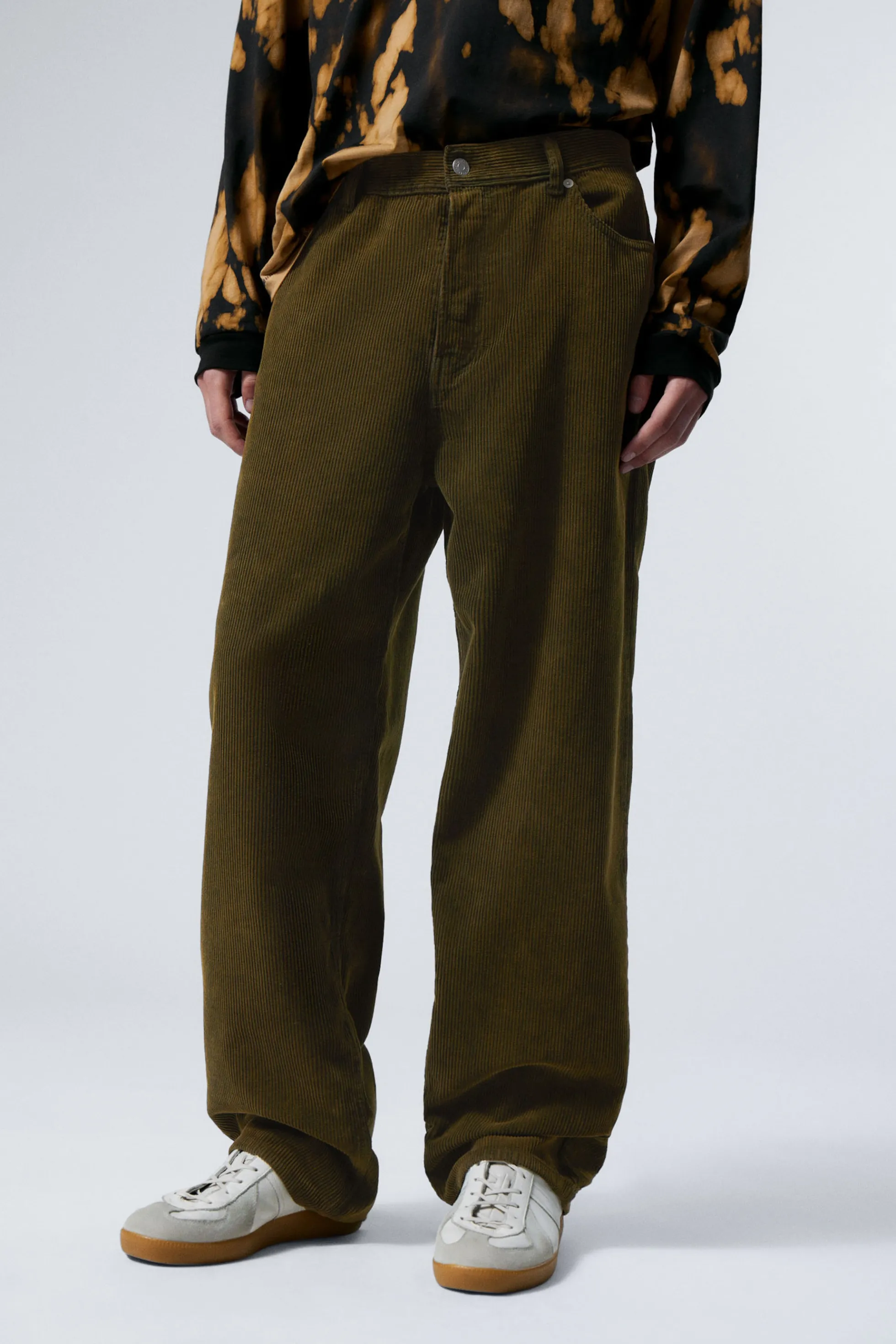 Weekday GALAXY LOSSE CORDUROY BROEK MET RECHTE PIJPEN>Heren Broeken