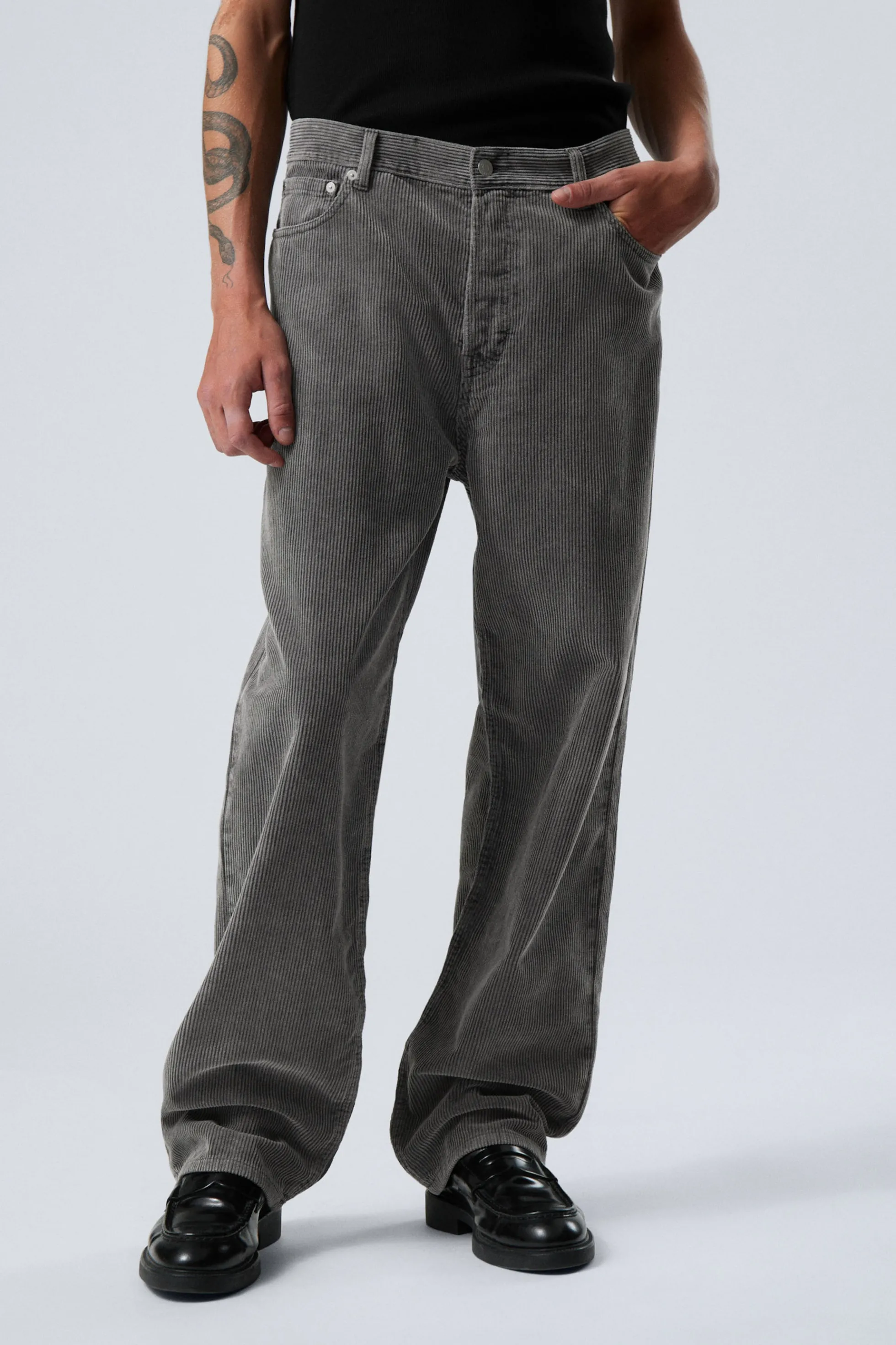 Weekday GALAXY LOSSE CORDUROY BROEK MET RECHTE PIJPEN>DAMES Broeken | Broeken
