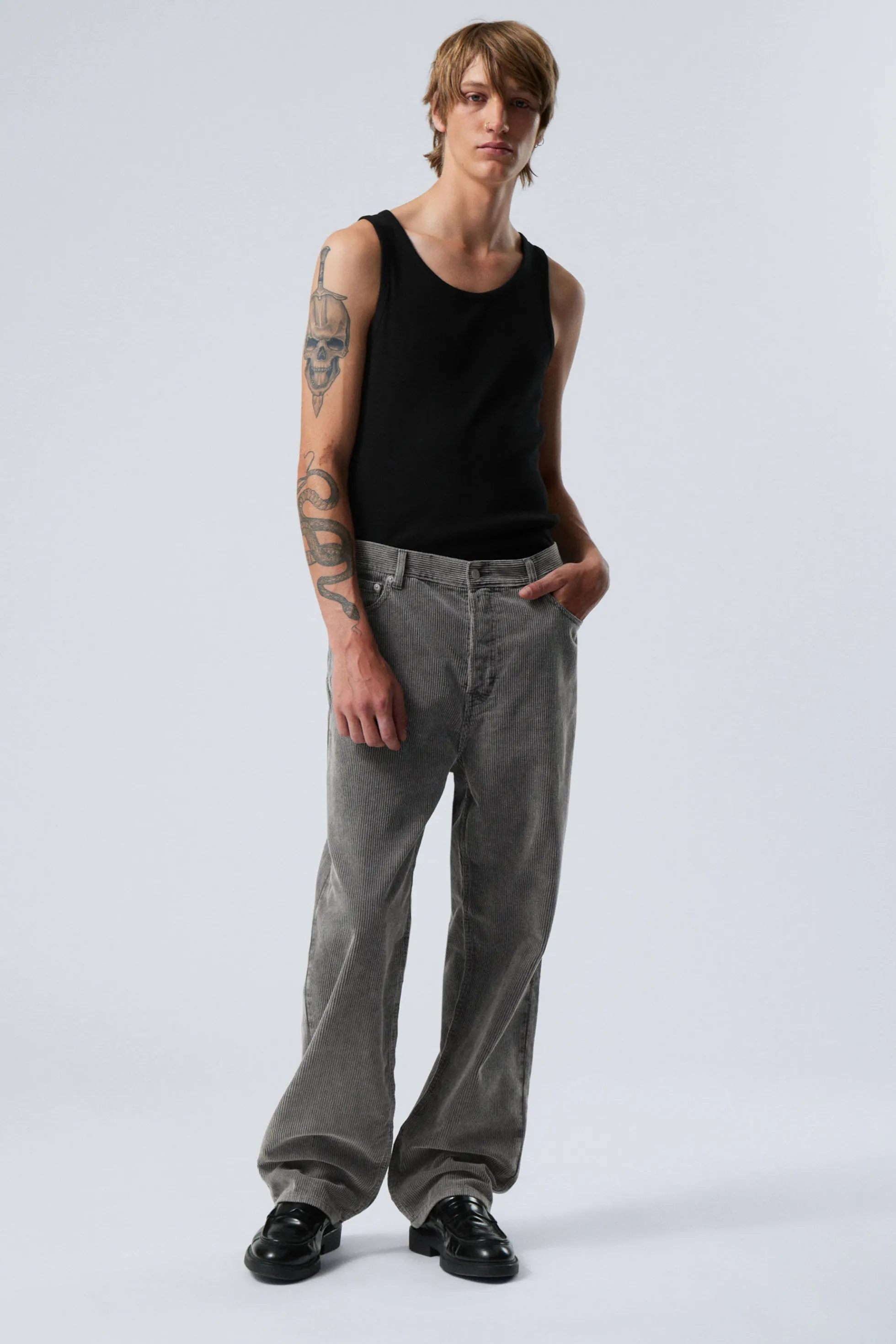 Weekday GALAXY LOSSE CORDUROY BROEK MET RECHTE PIJPEN>DAMES Broeken | Broeken