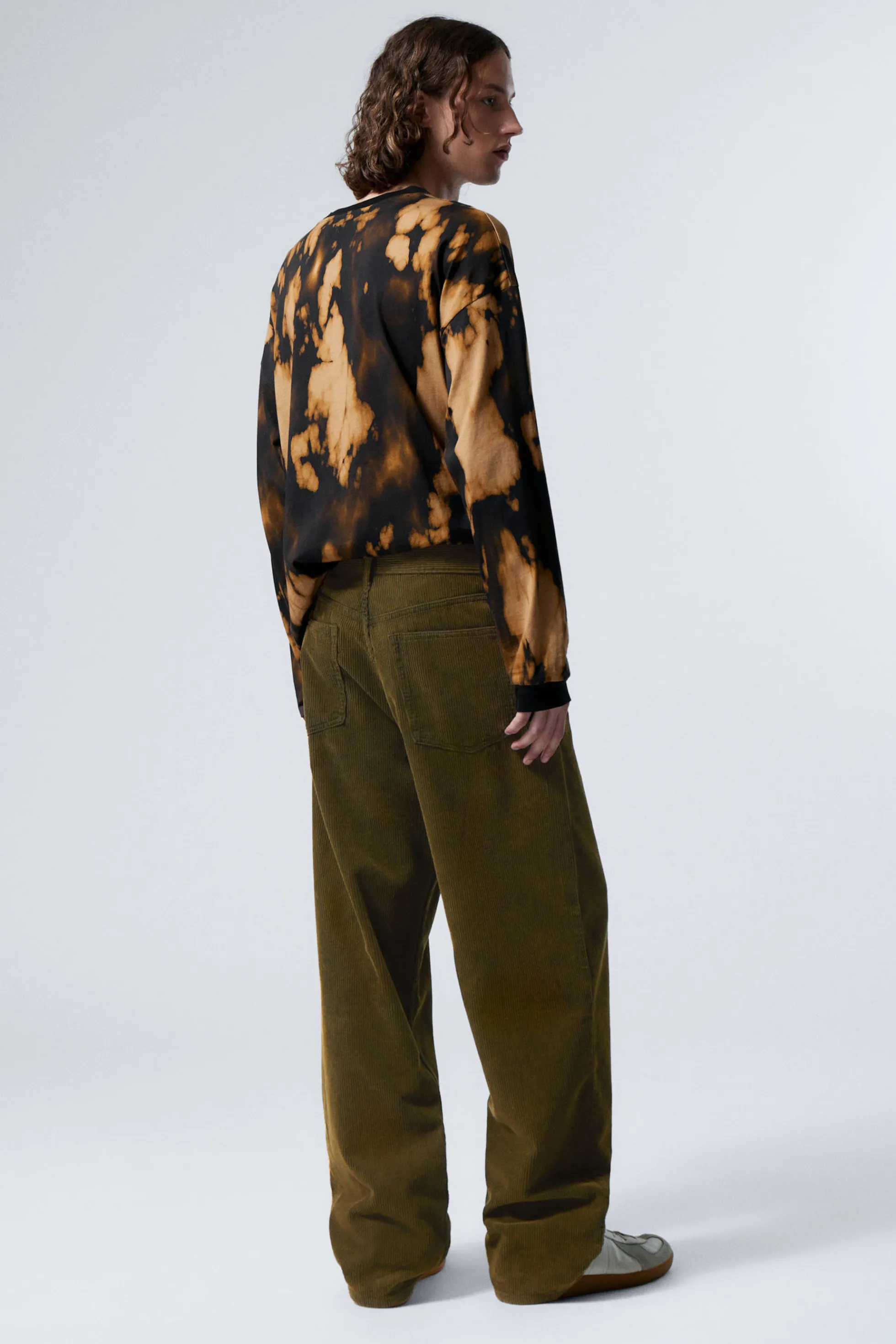 Weekday GALAXY LOSSE CORDUROY BROEK MET RECHTE PIJPEN>Heren Broeken