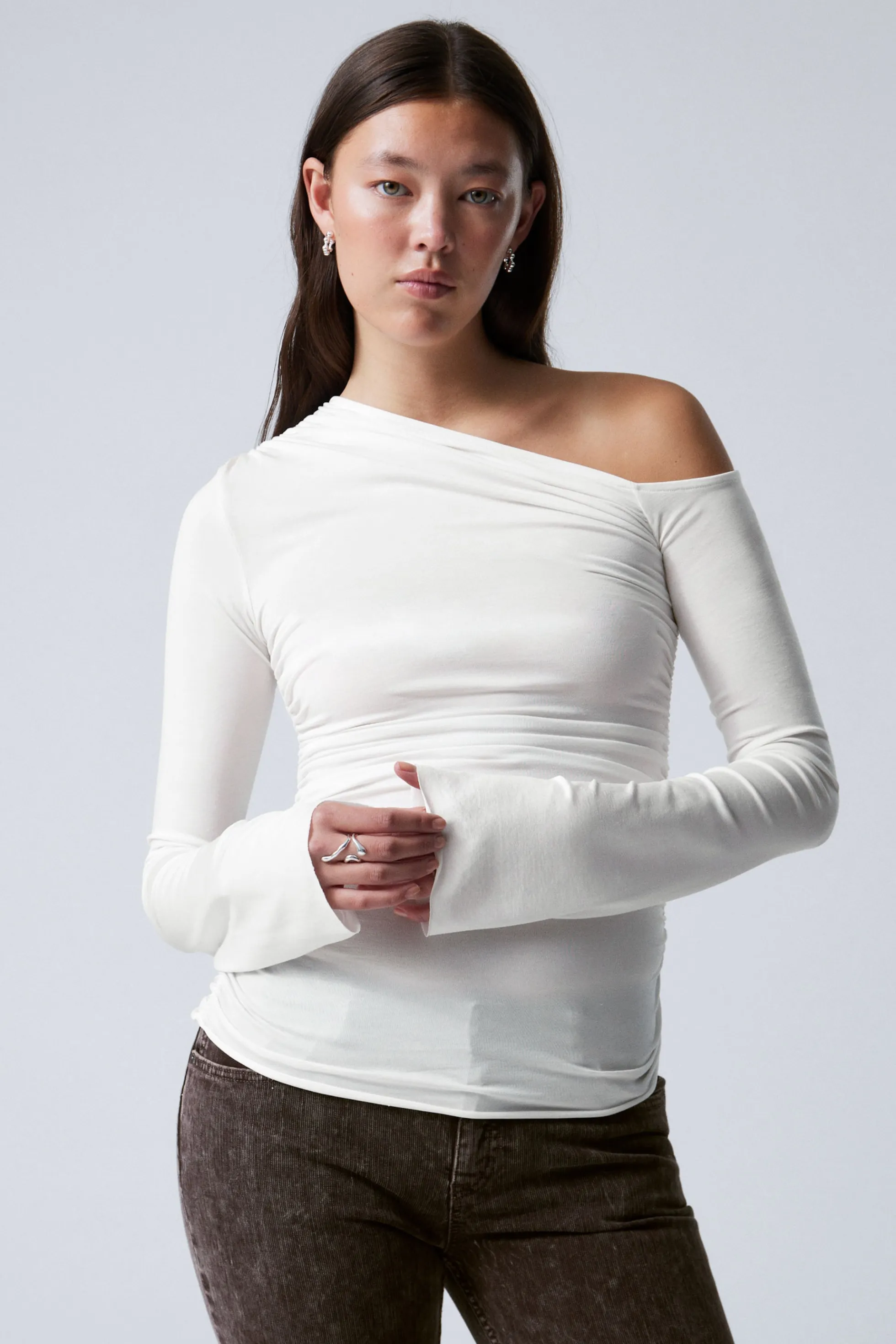 Weekday GEDRAPEERDE ASYMMETRISCHE LYOCELL TOP>DAMES Tops