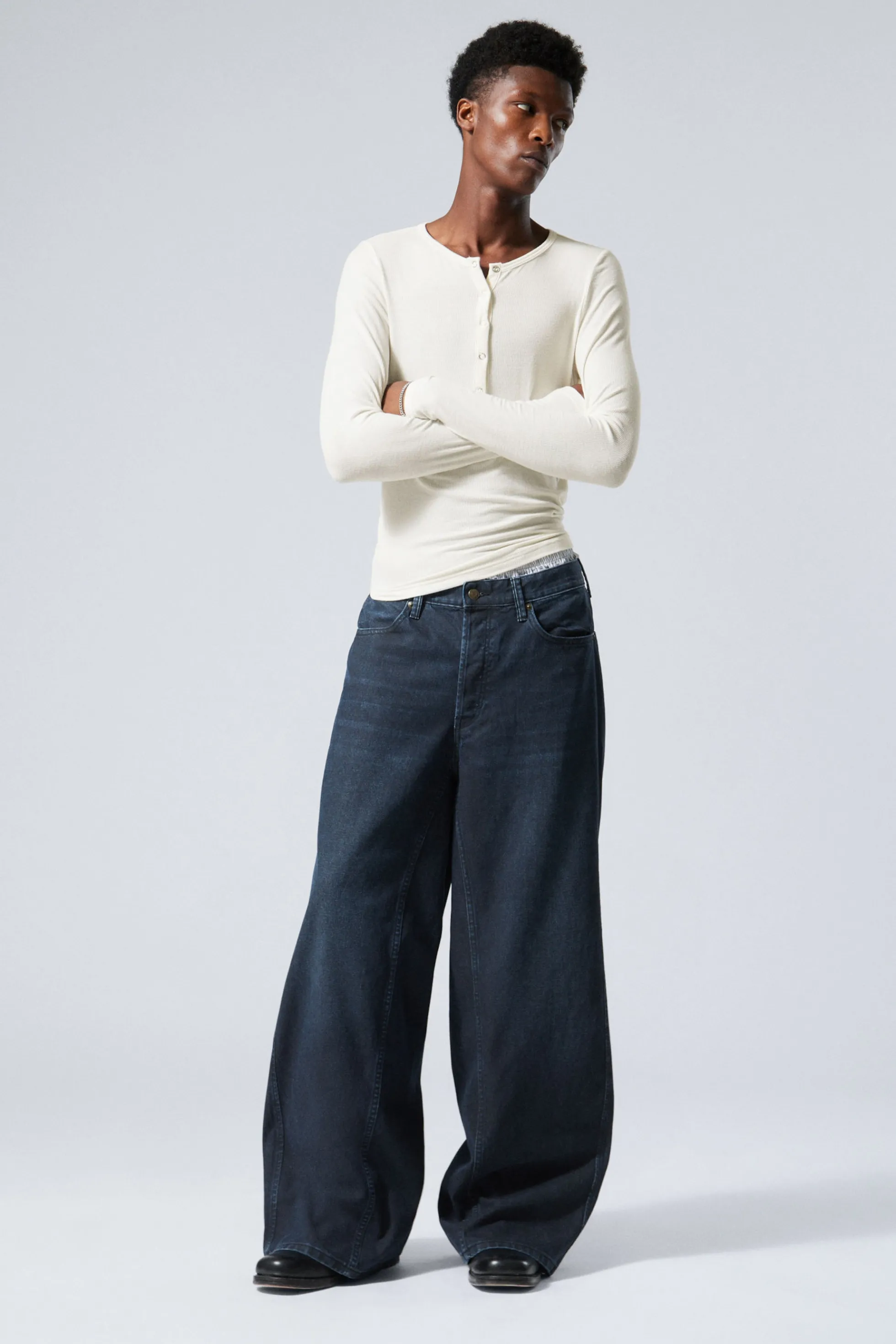 Weekday LOSSE JEANS MET WIJDE PIJPEN EN NORMALE TAILLE>Heren Jeans
