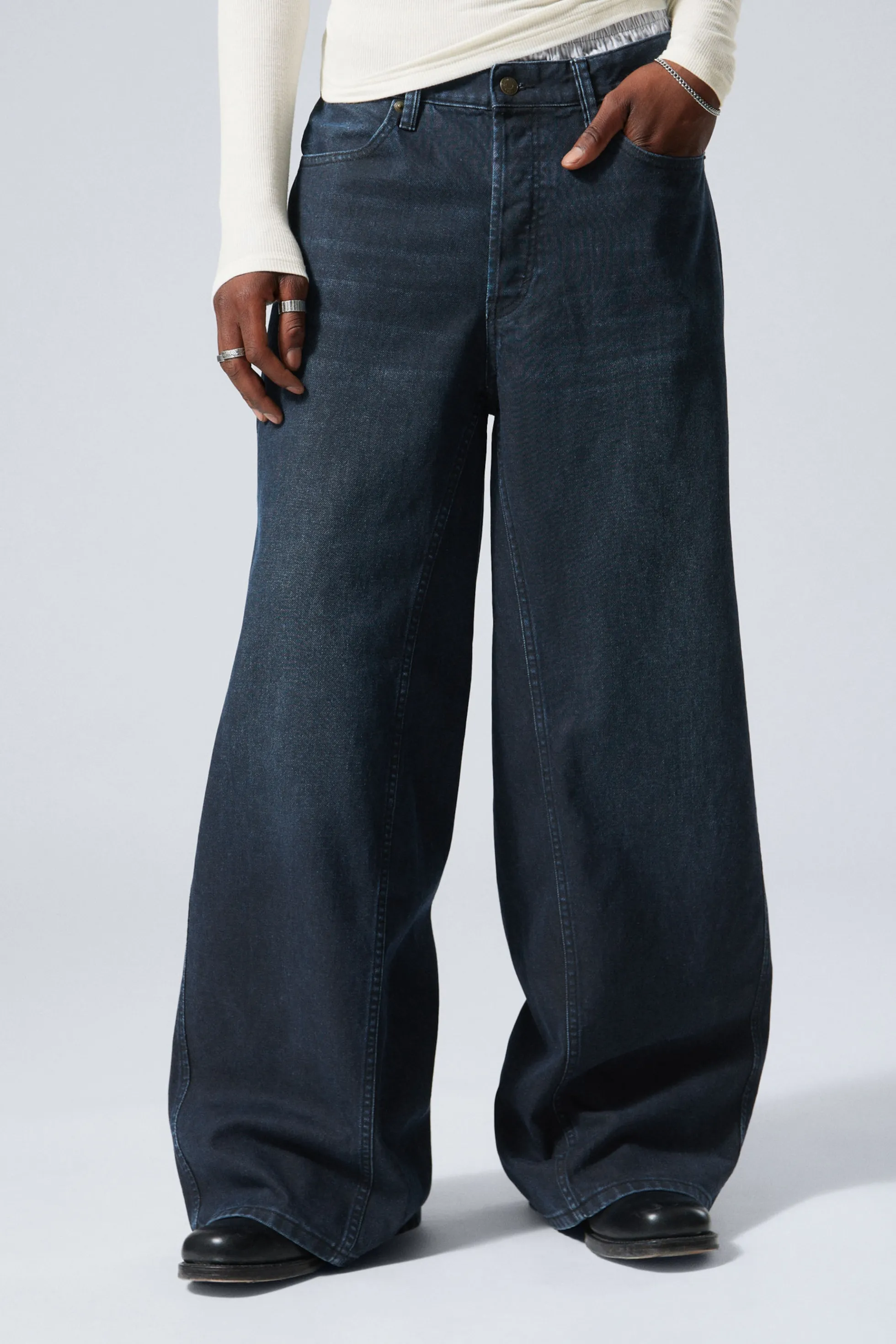 Weekday LOSSE JEANS MET WIJDE PIJPEN EN NORMALE TAILLE>Heren Jeans