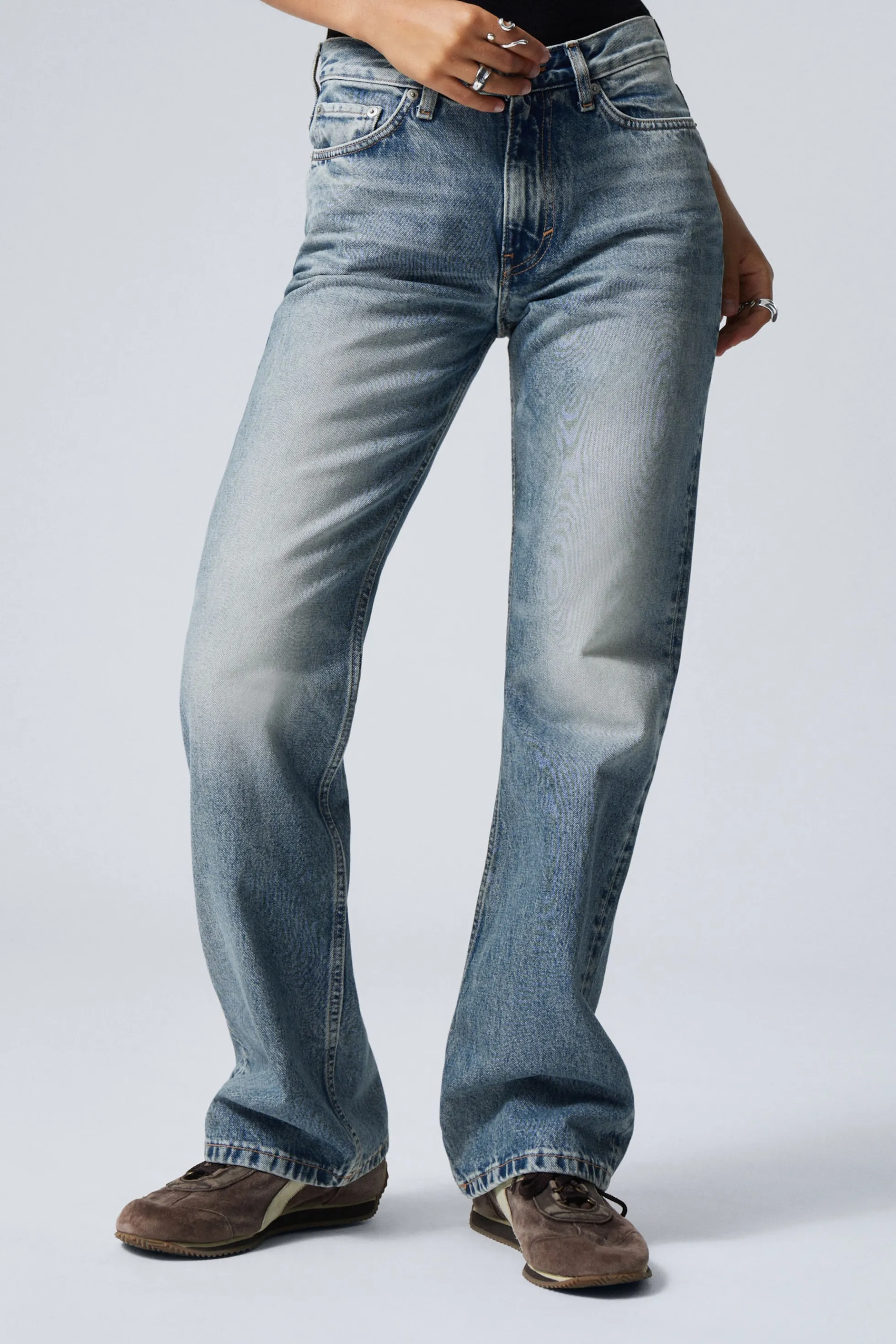 Weekday MOON MID WAIST REGULAR BOOTCUT LEG JEANS>DAMES Jeans