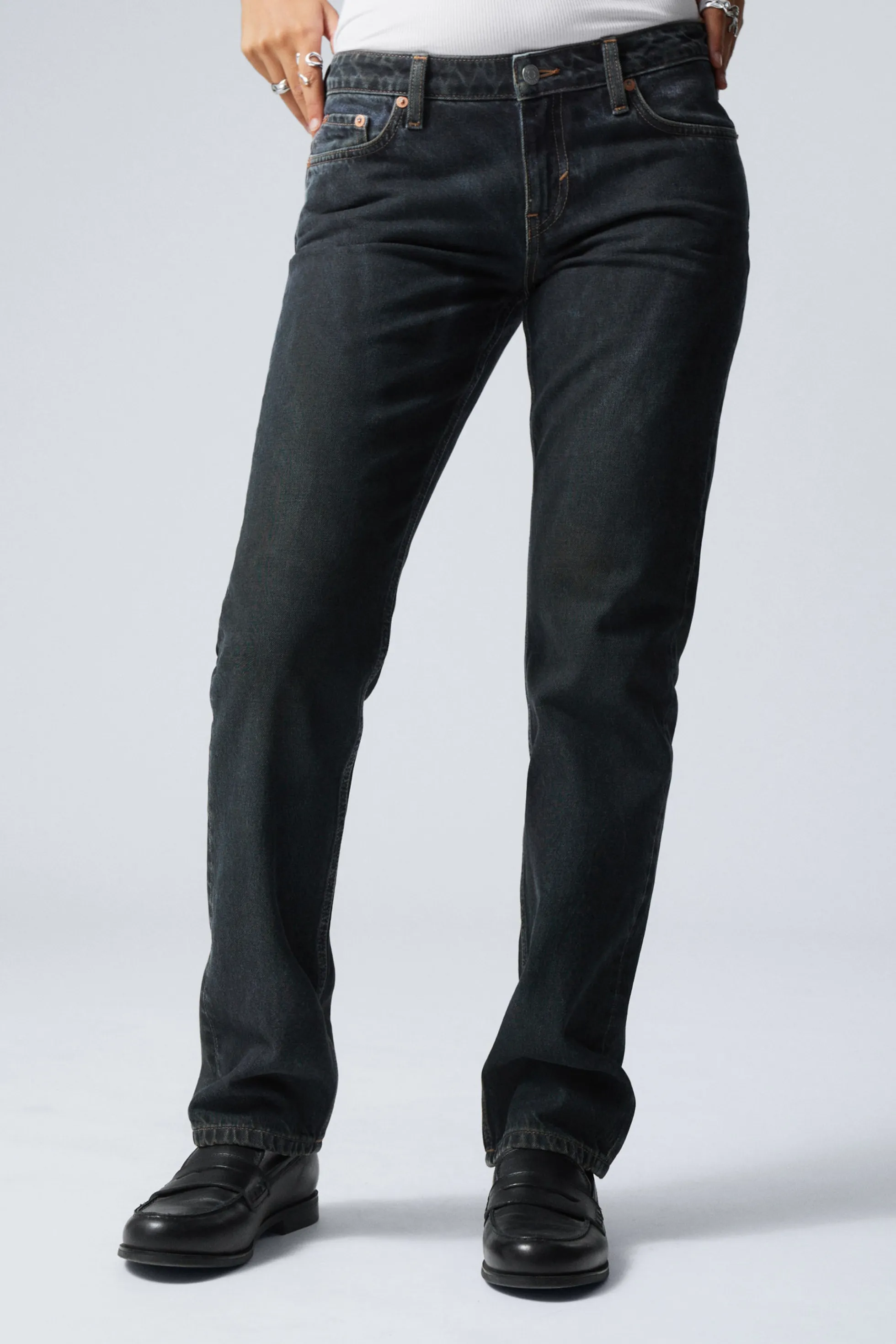 Weekday NAIL LOW WAIST SLIM STRAIGHT LEG JEANS>DAMES Jeans