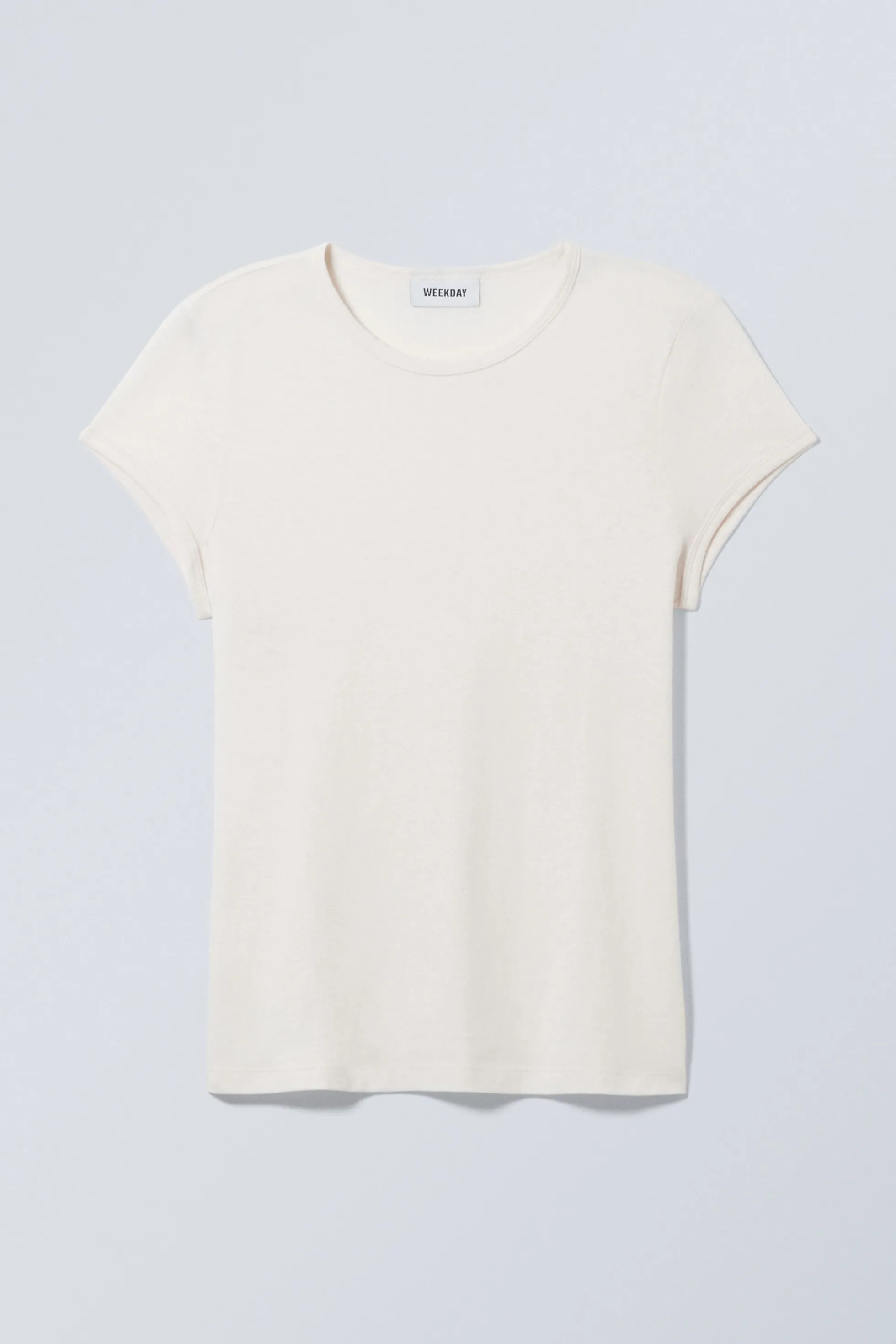 Weekday NAUWSLUITEND T-SHIRT MET KORTE MOUWEN>DAMES Basics | T-Shirts