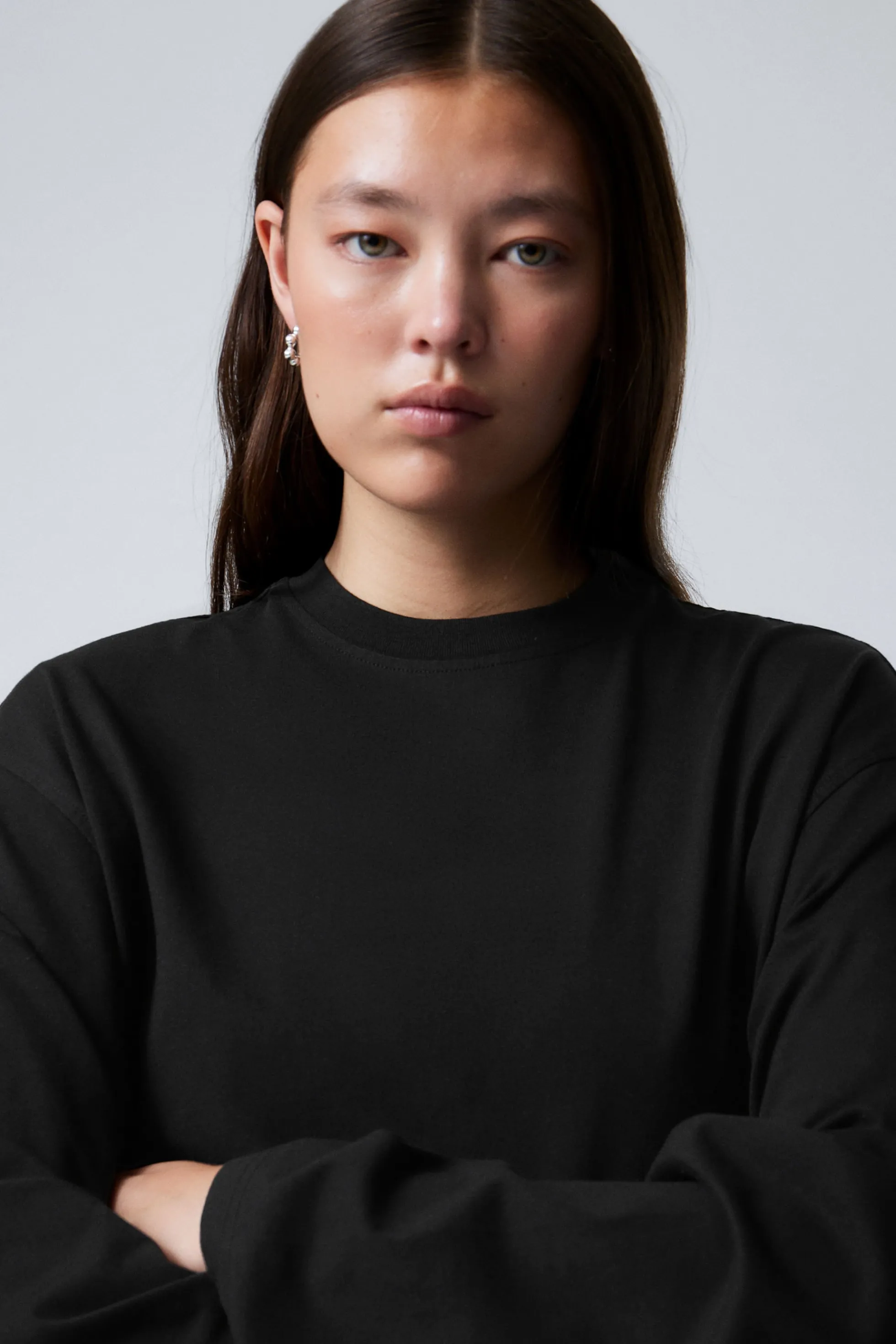 Weekday OVERSIZED T-SHIRT MET LANGE MOUWEN>DAMES Basics | Tops