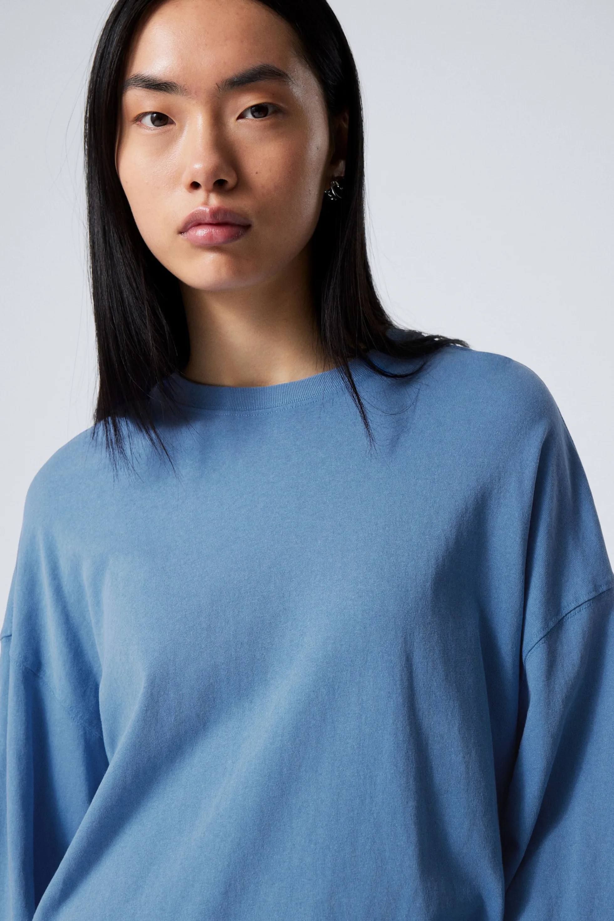 Weekday OVERSIZED T-SHIRT MET LANGE MOUWEN>DAMES Basics | Tops