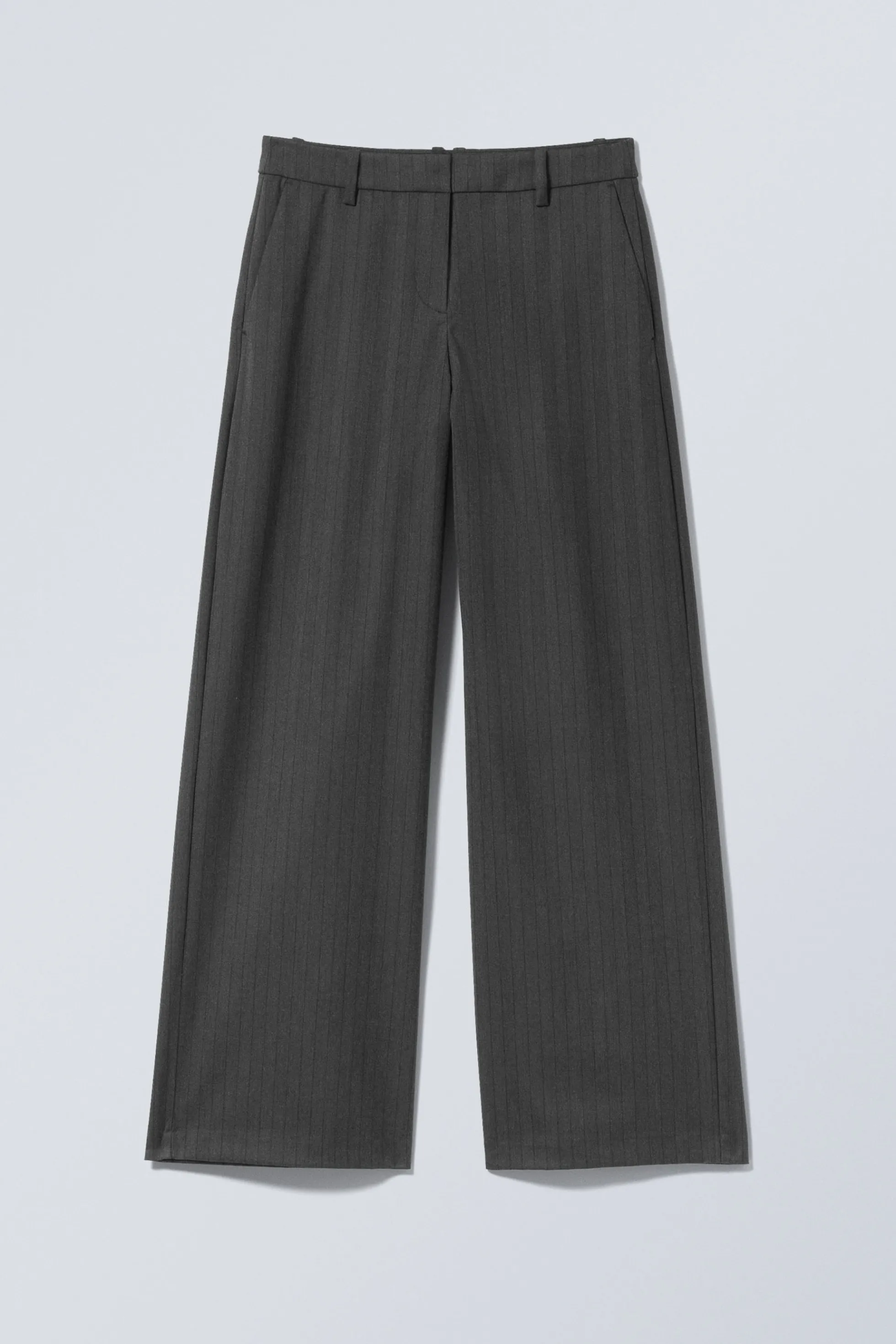Weekday PANTALON MET LAGE TAILLE IN RUIMVALLENDE PASVORM>DAMES Broeken