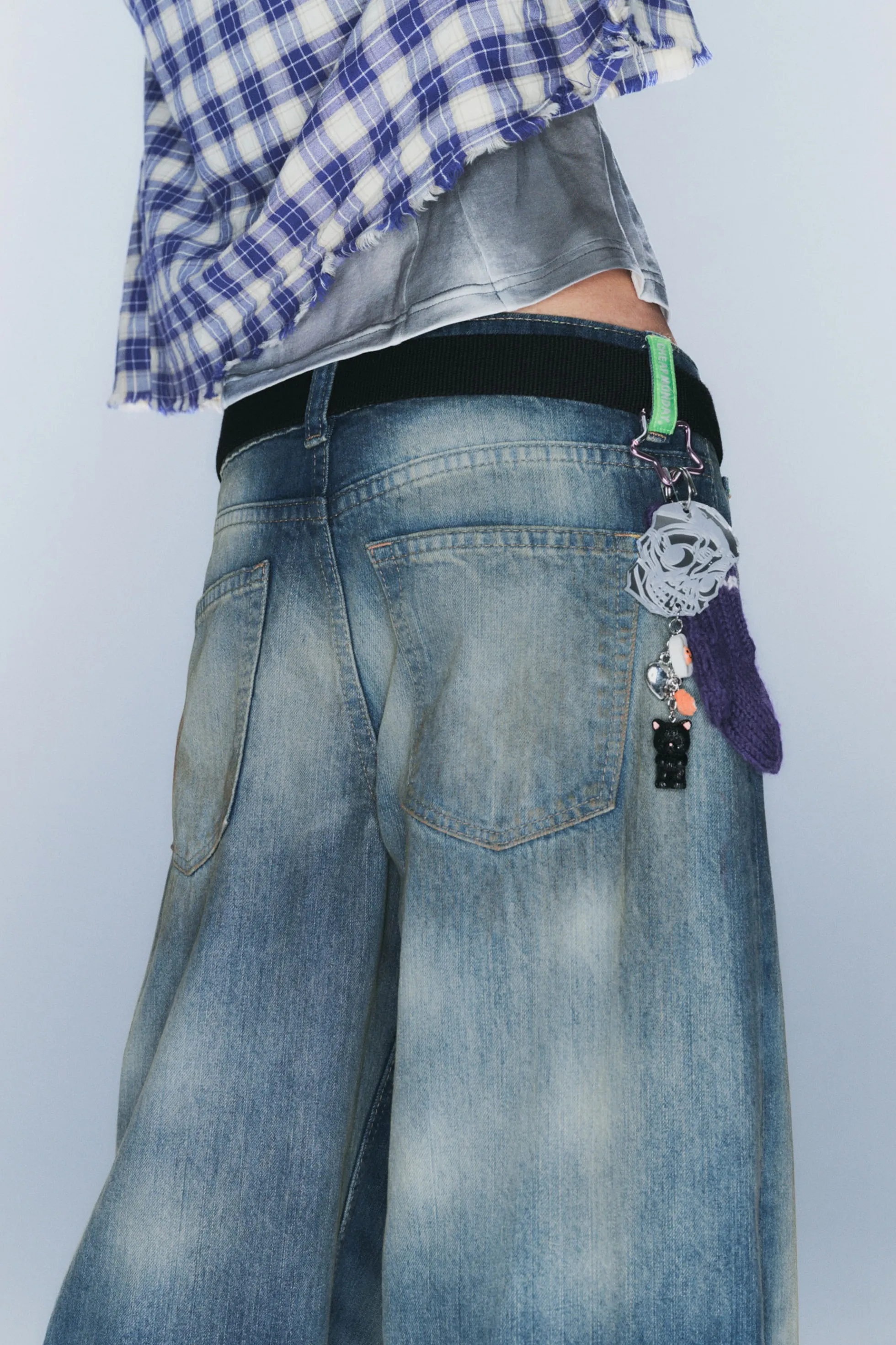 Weekday POSER JEANS MET NORMALE TAILLE EN WIJDE PIJPEN>DAMES Jeans