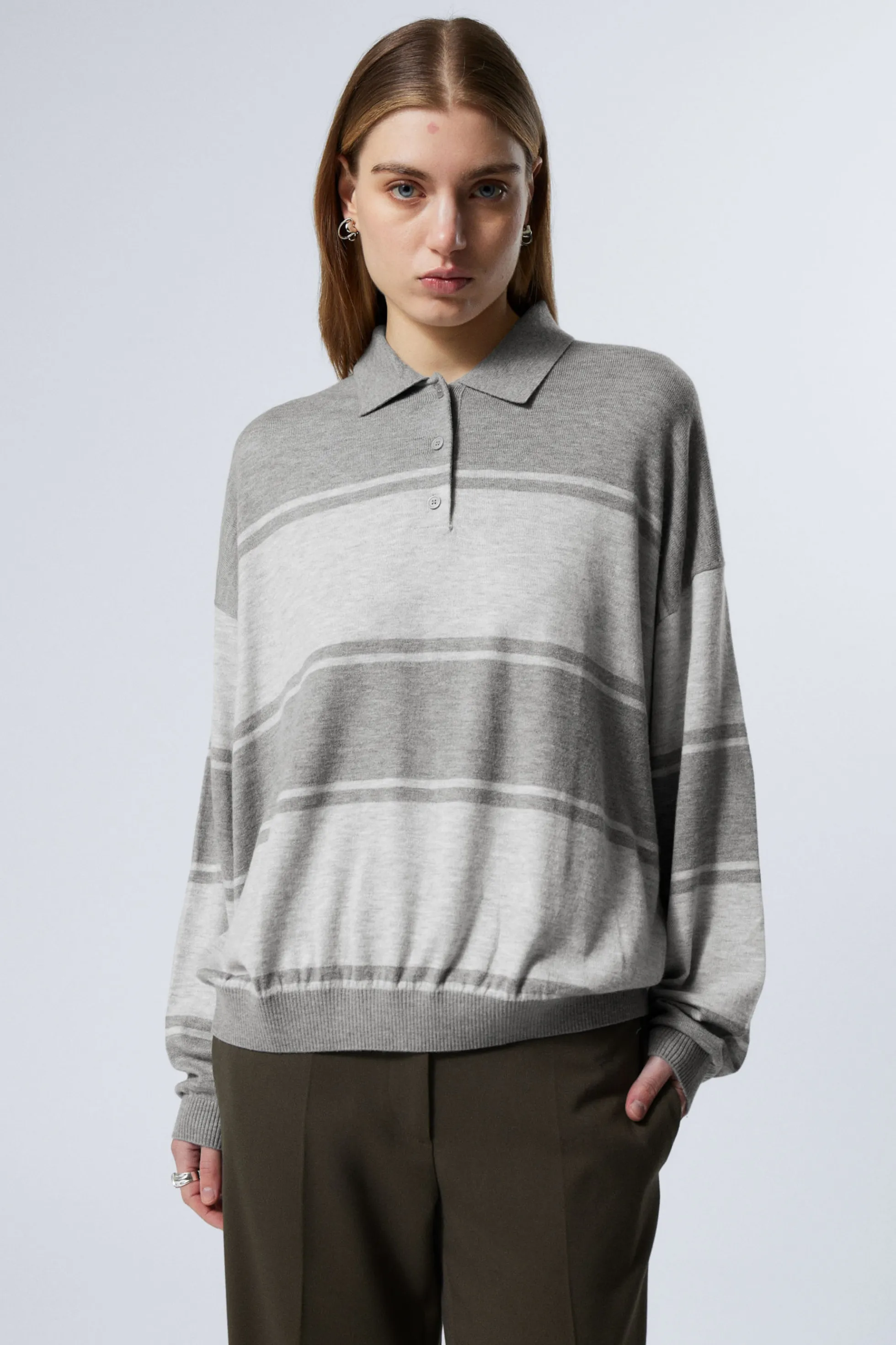 Weekday RUIMVALLENDE GEBREIDE PIQUE TRUI>DAMES Knitwear