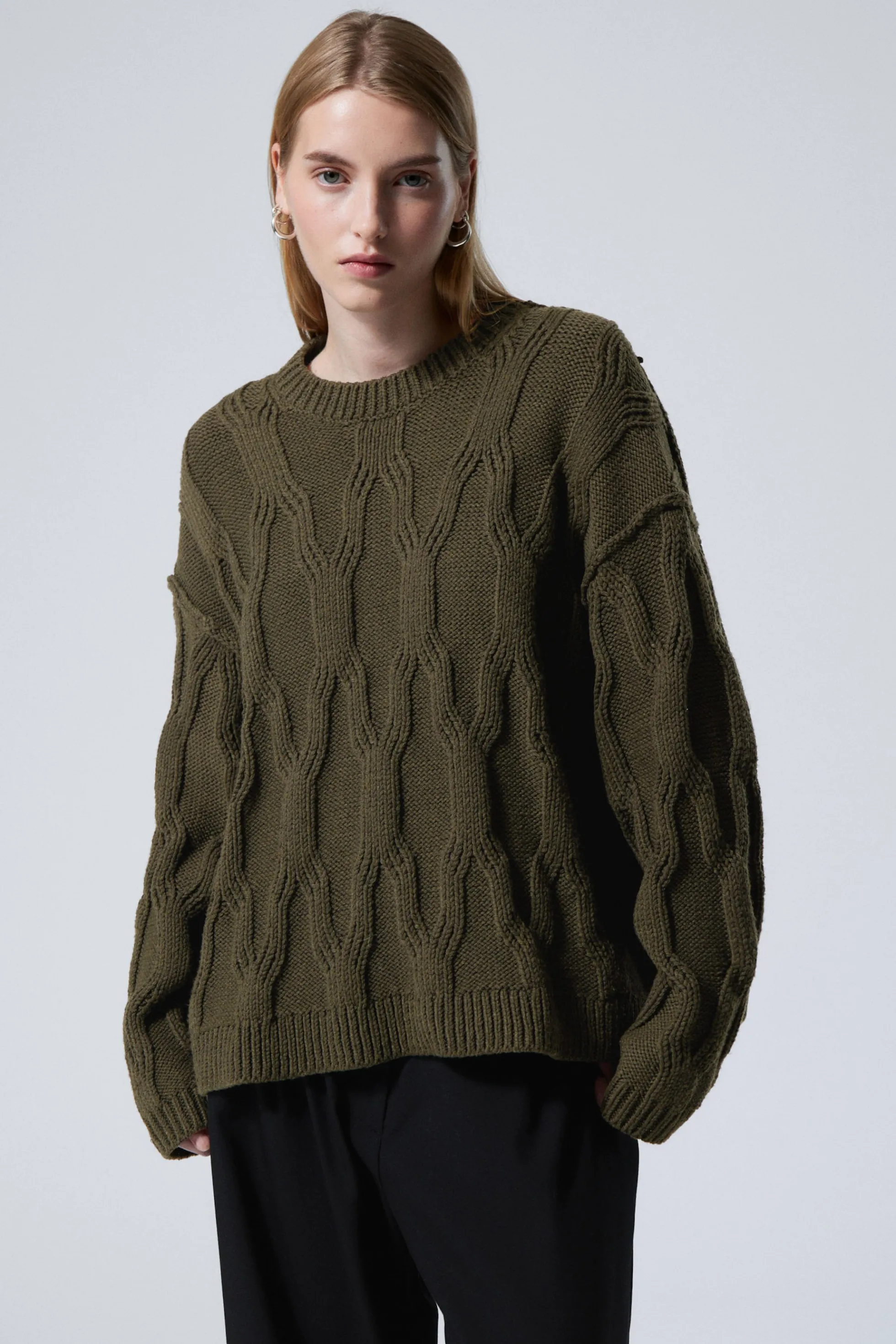 Weekday RUIMVALLENDE TRUI MET GEBREIDE STRUCTUUR>DAMES Knitwear