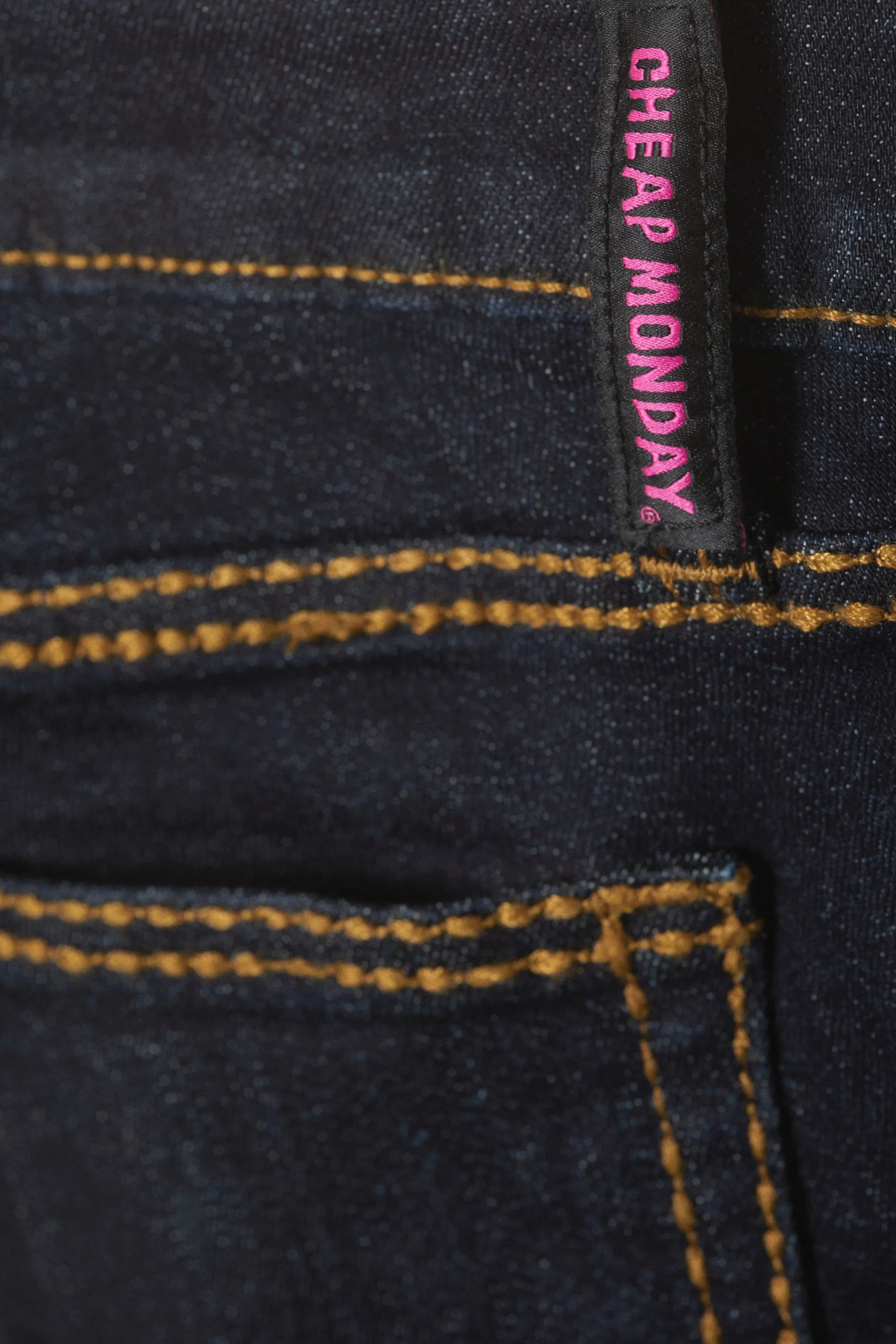 Weekday SKINNY BOOTY BEI BOOTCUT JEANS MET LAGE TAILLE>DAMES Jeans