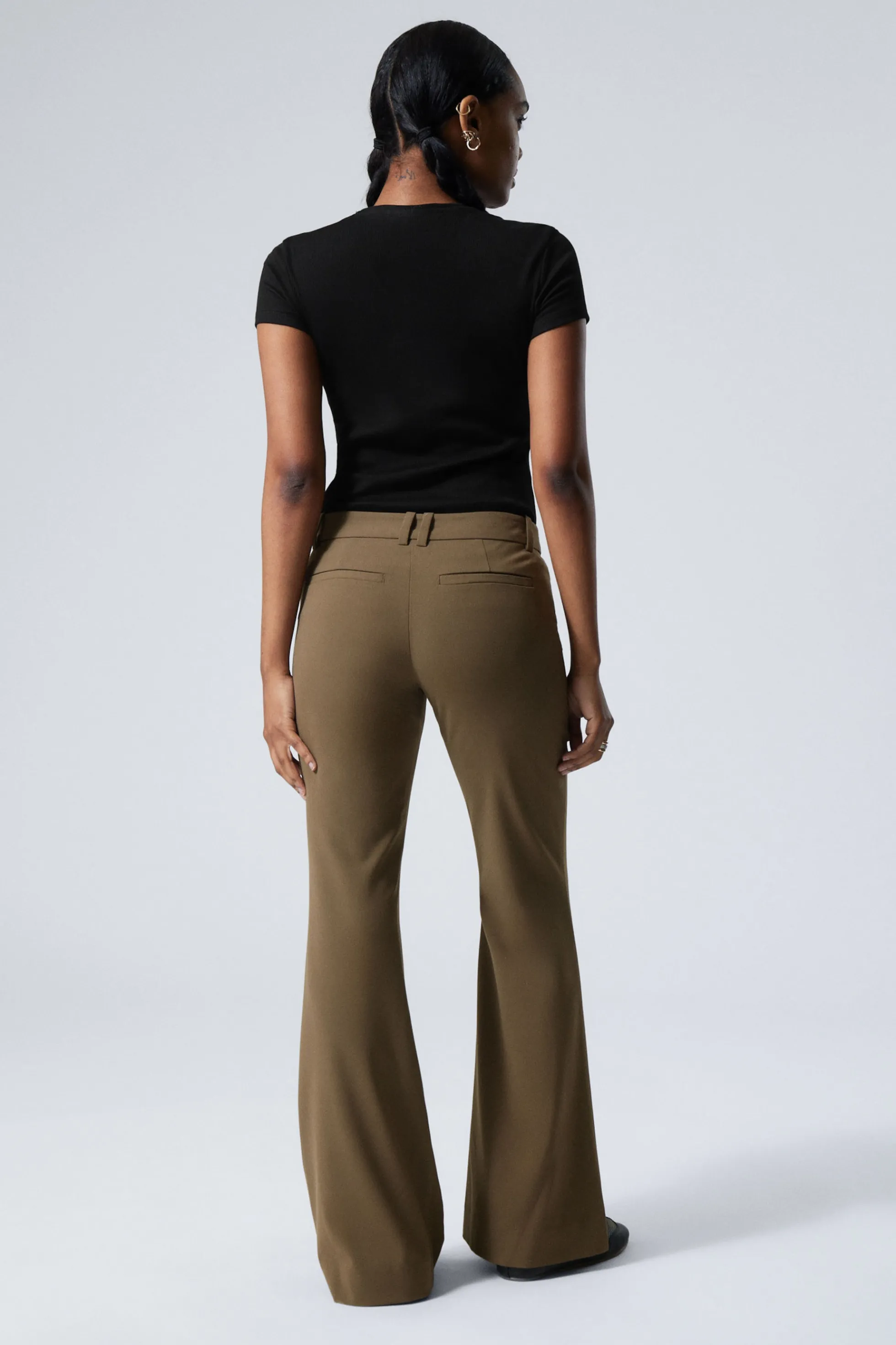 Weekday WIJD UITLOPENDE SLIM FIT PANTALON MET LAGE TAILLE>DAMES Broeken