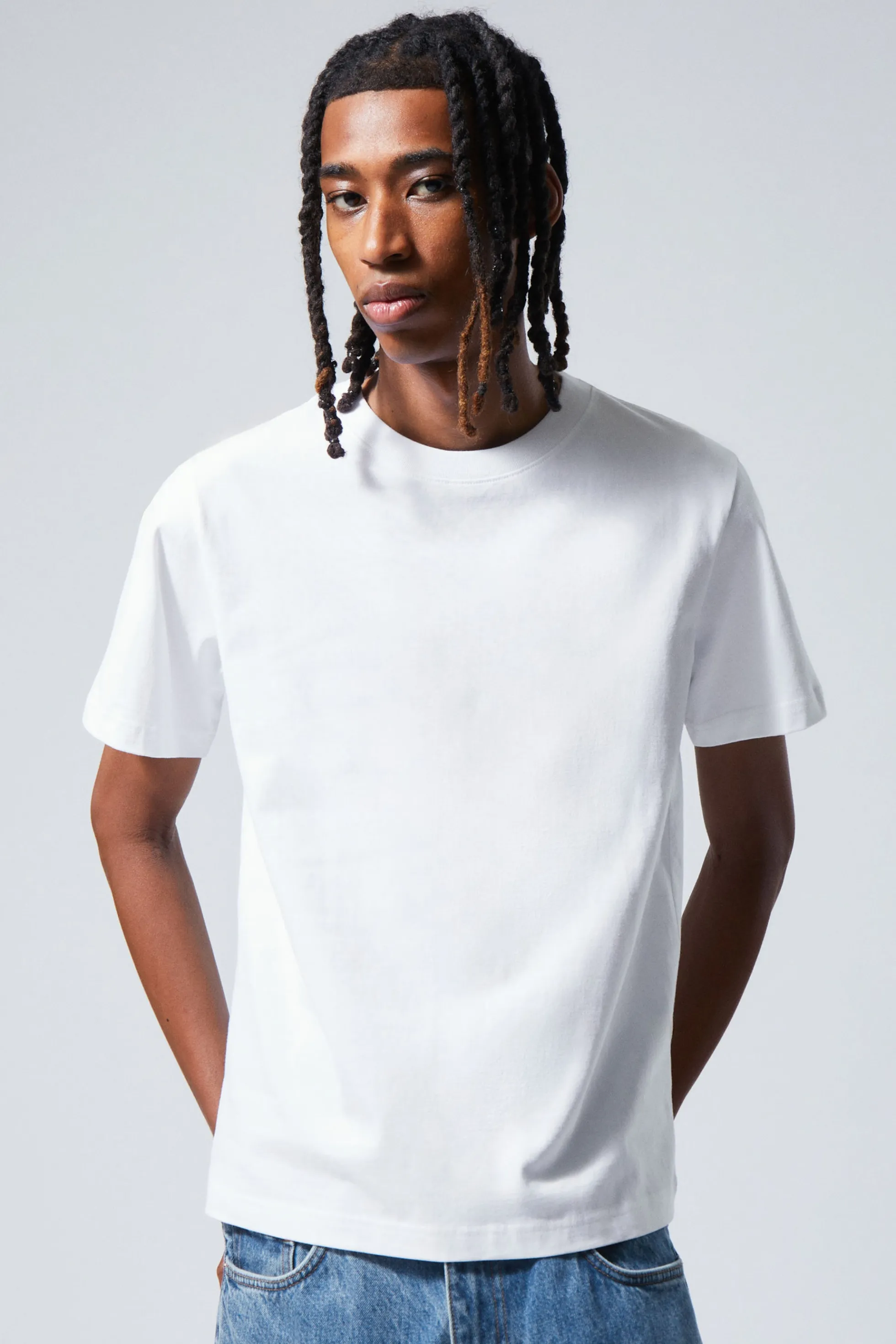 Weekday ZWAAR BOXY T-SHIRT MET RECHTE PASVORM>Heren Basics | T-Shirts & Tops